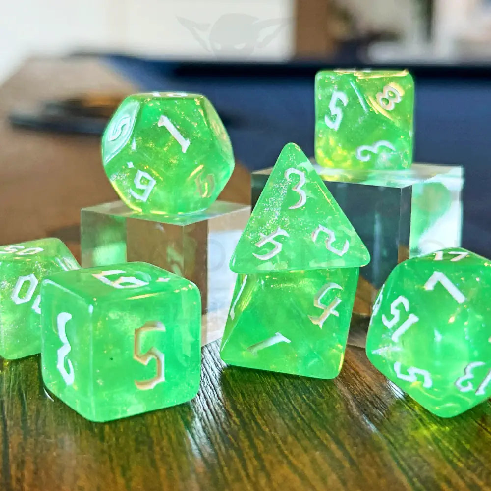 Alien Blood 7Pc Dice Set Acrylic